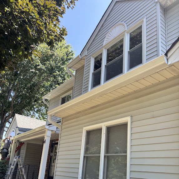 Front of a Freehold NJ home with new 6-inch gutters and soffit